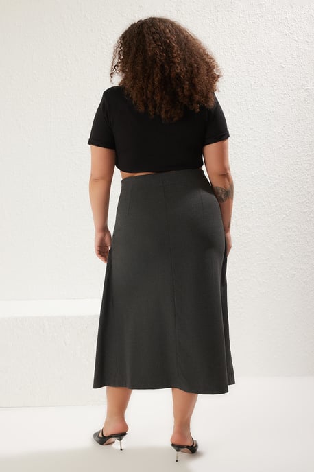 Trendyol Curve Damen Grau Einfarbig Midi A-Linie Große Größen Röcke - Image 4