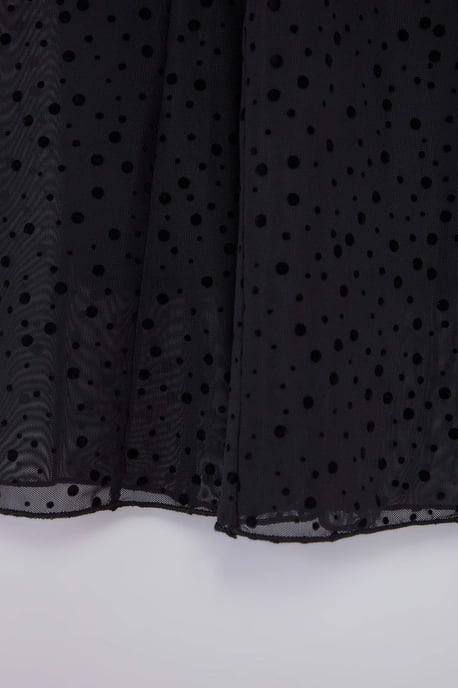 Trendyol Curve Damen Schwarz Kariert Midi Große Größen Röcke - Image 5