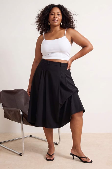 Trendyol Curve Damen Schwarz Einfarbig Midi Große Größen Röcke - Image 1