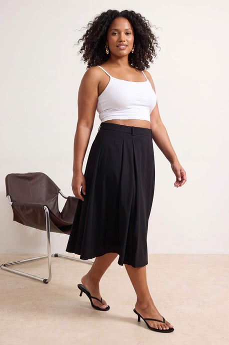 Trendyol Curve Damen Schwarz Einfarbig Midi Große Größen Röcke - Image 2