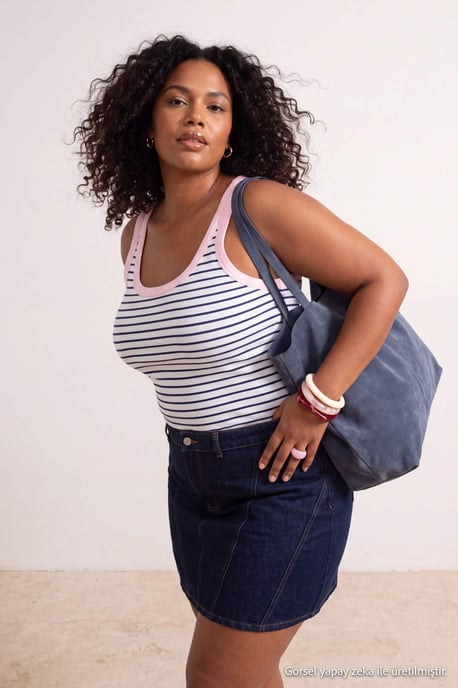Trendyol Curve Damen Dunkelblau Einfarbig Kurz / Mini Basic Bleistift Rock Große Größen Röcke - Image 6