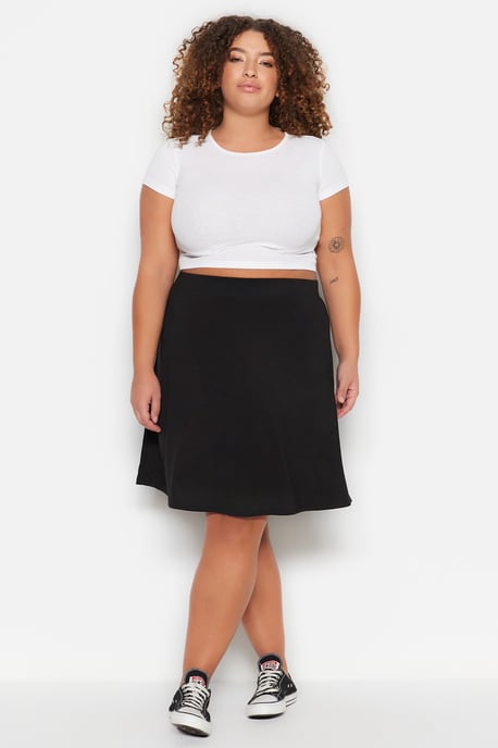 Trendyol Curve Damen Schwarz Einfarbig Kurz / Mini A-Linie A-Linie Große Größen Röcke - Image 2