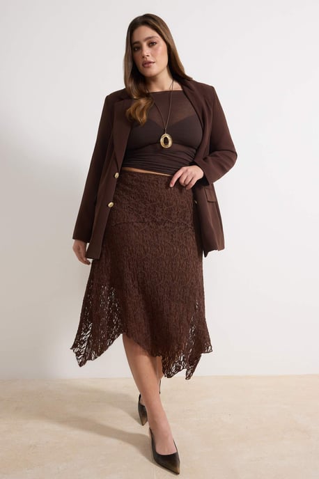 Trendyol Curve Damen Braun Einfarbig Midi Asymmetrisch Große Größen Röcke - Image 1