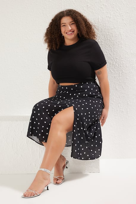 Trendyol Curve Damen Schwarz Gepunktet Midi A-Linie Große Größen Röcke - Image 6
