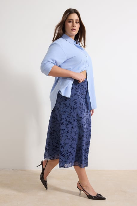 Trendyol Curve Damen Blau Geblümt Midi Große Größen Röcke - Image 1