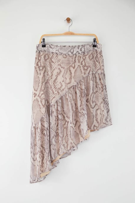 Trendyol Curve Damen Mehrfarbig Animal-Print Midi Asymmetrisch Große Größen Röcke - Image 4