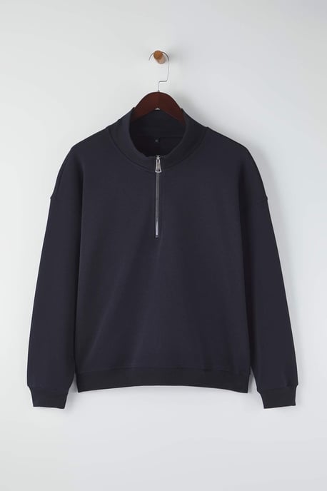 Trendyol Curve Damen Dunkelblau Einfarbig Lang Regular Fit Große Größen Sweatshirts - Image 4