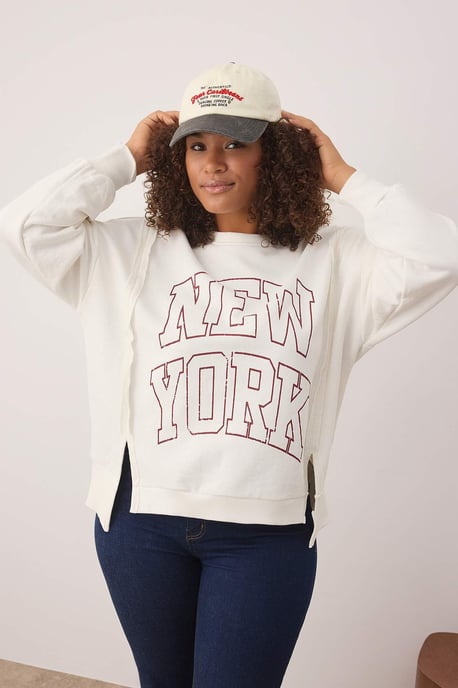 Trendyol Curve Damen Ecru Slogan Lang Relaxed Fit Große Größen Sweatshirts - Image 6