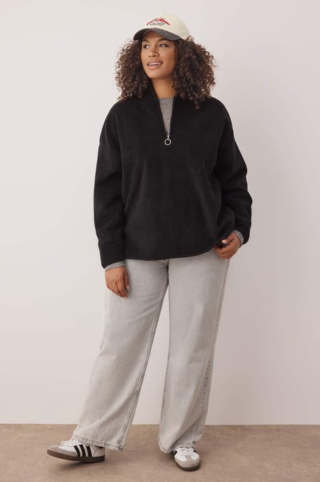 Trendyol Curve Damen Schwarz Einfarbig Lang Oversize Große Größen Sweatshirts - Image 6