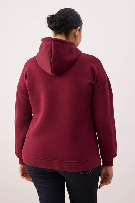 Trendyol Curve Damen Bordeaux Grafik Lang Regular Fit Große Größen Sweatshirts - Image 3