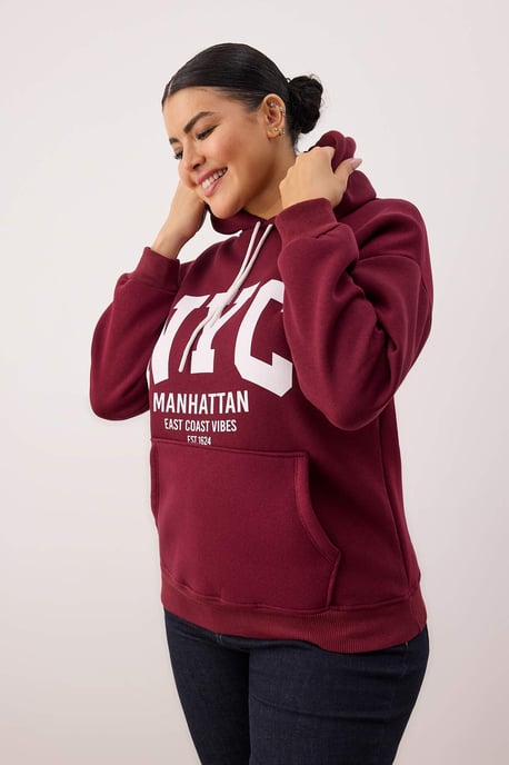Trendyol Curve Damen Bordeaux Grafik Lang Regular Fit Große Größen Sweatshirts - Image 6