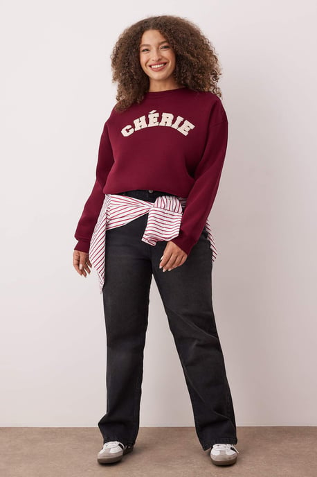 Trendyol Curve Damen Bordeaux Slogan Lang Oversize Große Größen Sweatshirts - Image 1