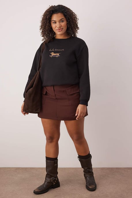 Trendyol Curve Damen Schwarz Einfarbig Lang Regular Fit Große Größen Sweatshirts - Image 1