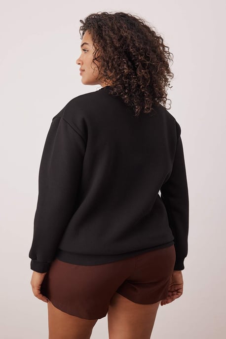 Trendyol Curve Damen Schwarz Einfarbig Lang Regular Fit Große Größen Sweatshirts - Image 3
