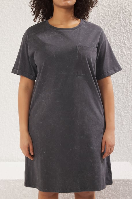 Trendyol Curve Damen Grau Einfarbig Kurz / Mini Kurz Casual T-Shirt Kleid Große Größen Kleid - Image 2