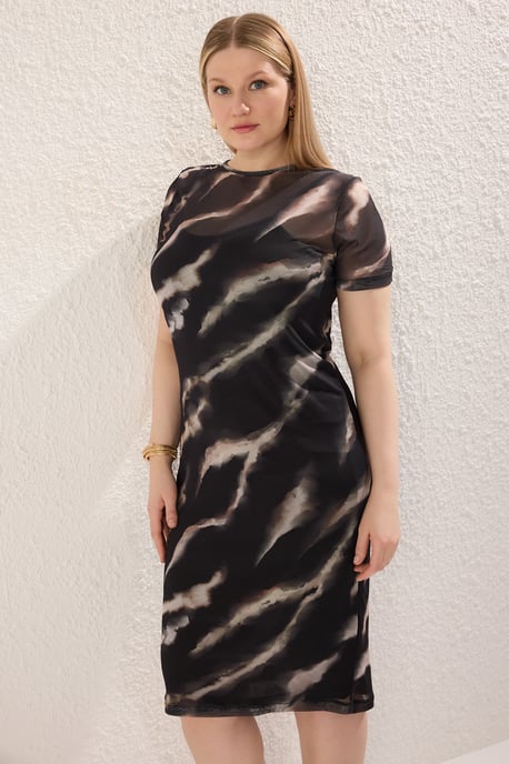 Trendyol Curve Damen Mehrfarbig Animal-Print Midi Kurz Casual T-Shirt Kleid Große Größen Kleid - Image 6