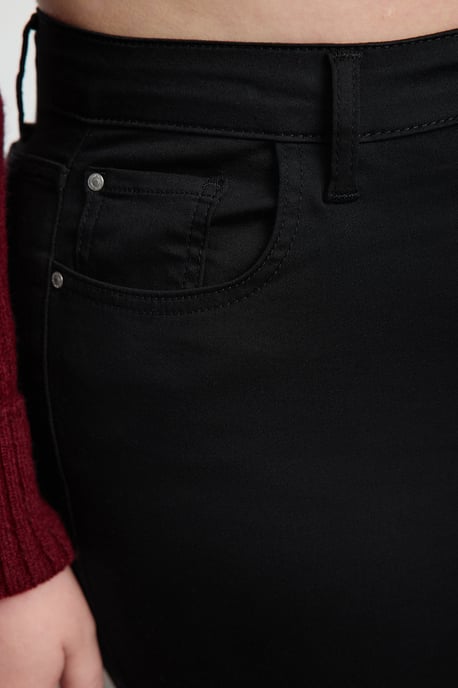Trendyol Curve Damen Schwarz Einfarbig Skinny Hohe Taille Große Größen Jeans - Image 4