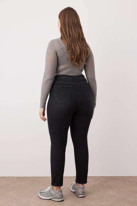 Trendyol Curve Damen Grau Einfarbig Skinny Hohe Taille Große Größen Jeans - Image 3