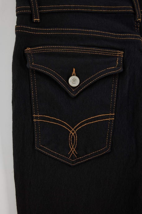 Trendyol Curve Damen Schwarz Einfarbig Skinny Normale Taille Große Größen Jeans - Image 2