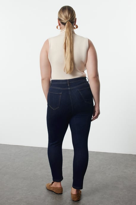 Trendyol Curve Damen Blau Einfarbig Skinny Hohe Taille Große Größen Jeans - Image 4