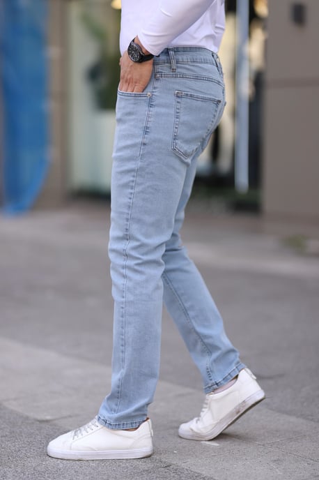 TRENDYOL MAN Herren Blau Einfarbig Skinny Normale Taille Jeans - Image 4