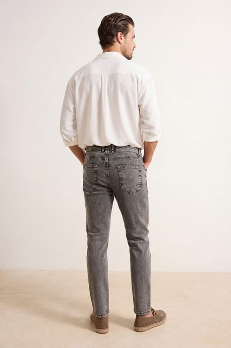 TRENDYOL MAN Herren Grau Einfarbig Skinny Normale Taille Jeans - Image 2