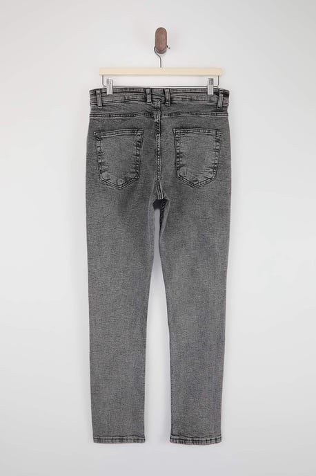 TRENDYOL MAN Herren Grau Einfarbig Skinny Normale Taille Jeans - Image 5