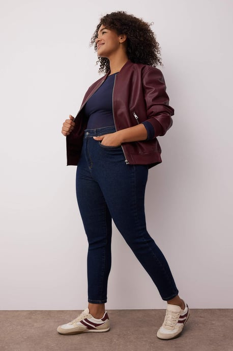 Trendyol Curve Damen Dunkelblau Einfarbig Skinny Hohe Taille Große Größen Jeans - Image 4
