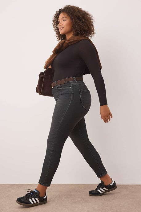 Trendyol Curve Damen Grau Einfarbig Skinny Hohe Taille Große Größen Jeans - Image 1