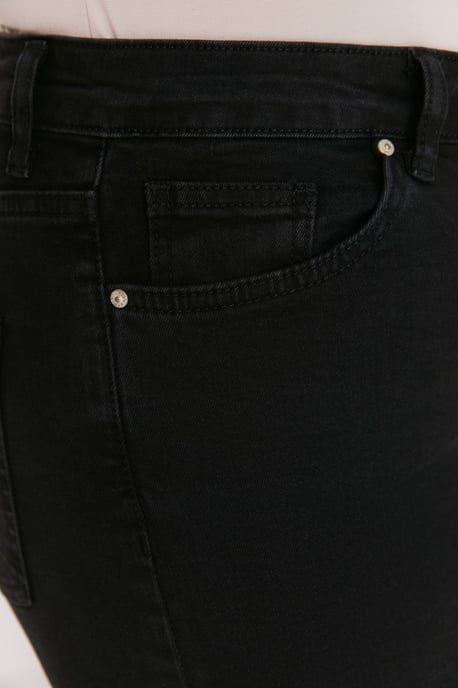 Trendyol Curve Damen Schwarz Einfarbig Skinny Hohe Taille Große Größen Jeans - Image 3