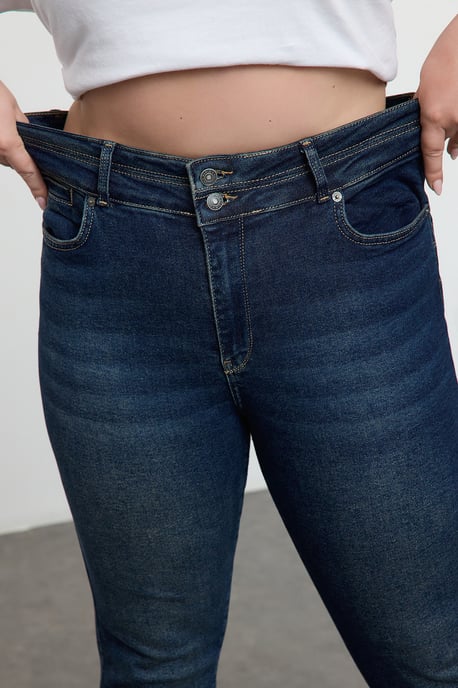 Trendyol Curve Damen Dunkelblau Einfarbig Skinny Hohe Taille Große Größen Jeans - Image 6