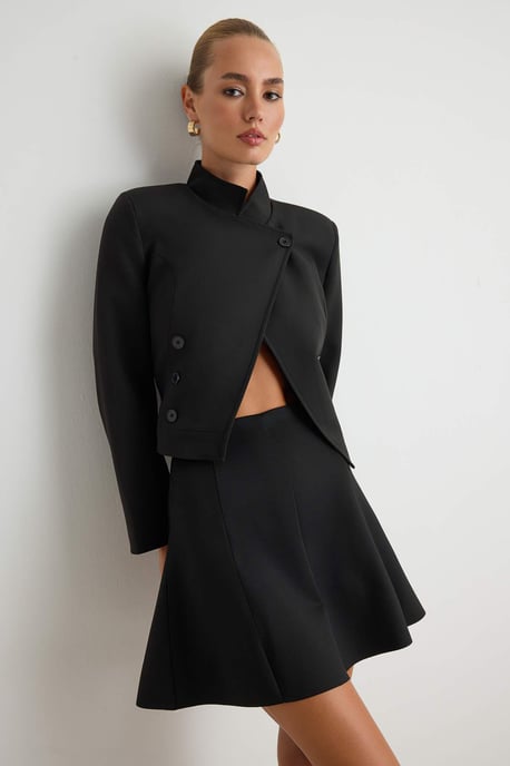 TRENDYOLMİLLA Damen Schwarz Einfarbig Kurz / Mini Plissiert Skater Röcke - Image 6