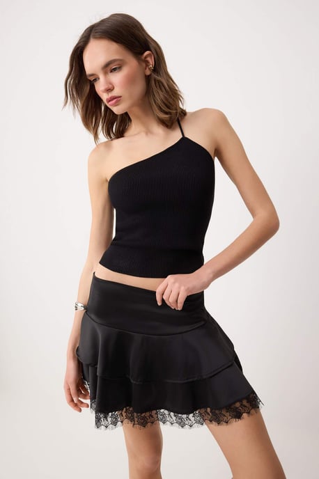 TRENDYOLMİLLA Damen Schwarz Gepunktet Kurz / Mini Skater Röcke - Image 5
