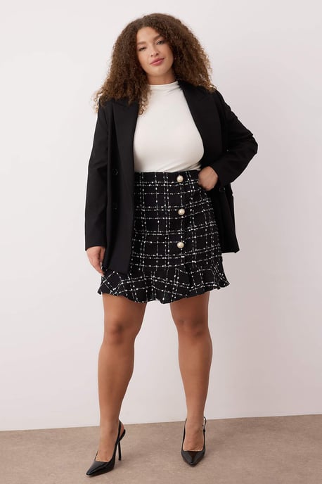Trendyol Curve Damen Schwarz Gestreift Kurz / Mini Große Größen Röcke - Image 1