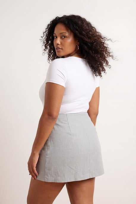 Trendyol Curve Damen Grau Einfarbig Kurz / Mini Große Größen Röcke - Image 5