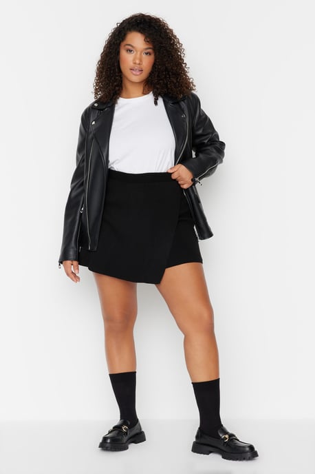 Trendyol Curve Damen Schwarz Einfarbig Kurz / Mini Hosenrock Große Größen Röcke - Image 3