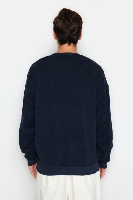 TRENDYOL MAN Herren Dunkelblau Slogan Lang Oversize Sweatshirts - Image 5