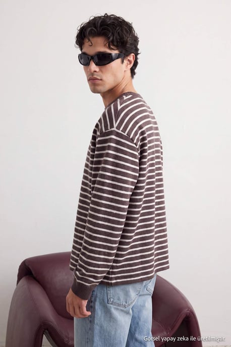 TRENDYOL MAN Herren Braun Gestreift Lang Oversize Sweatshirts - Image 4