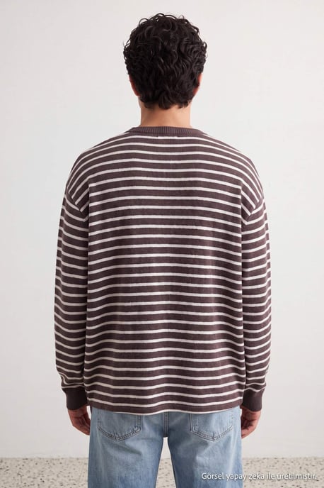 TRENDYOL MAN Herren Braun Gestreift Lang Oversize Sweatshirts - Image 5