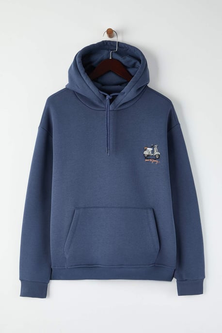 TRENDYOL MAN Herren Dunkelblau Slogan Lang Oversize Sweatshirts - Image 4