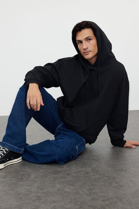 TRENDYOL MAN Herren Schwarz Einfarbig Lang Oversize Sweatshirts - Image 1