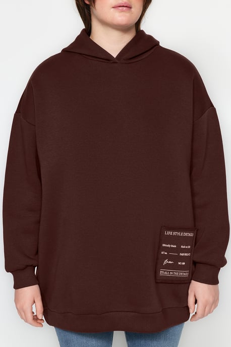 Trendyol Curve Damen Braun Slogan Lang Relaxed Fit Große Größen Sweatshirts - Image 6
