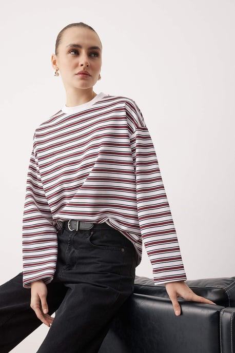 TRENDYOLMİLLA Damen Gestreift Lang Oversize Sweatshirts - Image 5