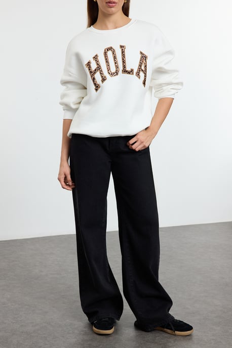 TRENDYOLMİLLA Mädchen Ecru Slogan Lang Regular Fit Sweatshirts - Image 6