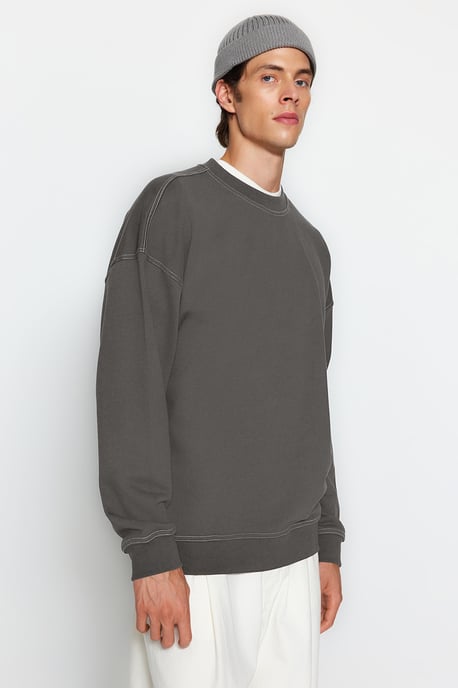 TRENDYOL MAN Herren Grau Einfarbig Lang Oversize Sweatshirts - Image 2