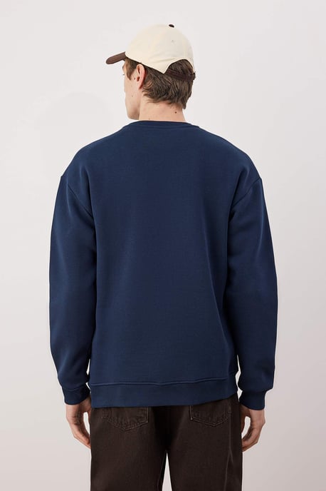 TRENDYOL MAN Herren Dunkelblau Einfarbig Lang Oversize Sweatshirts - Image 3