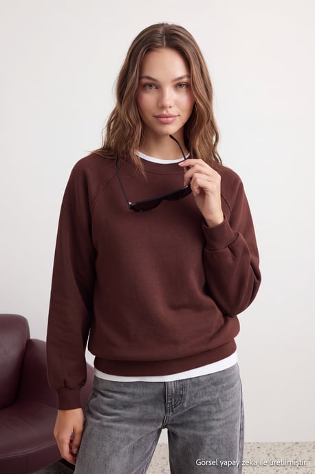 TRENDYOLMİLLA Damen Braun Einfarbig Lang Oversize Sweatshirts - Image 1
