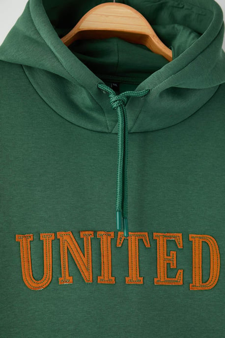 TRENDYOL MAN Unisex Grün Slogan Lang Oversize Große Größen Sweatshirts - Image 5