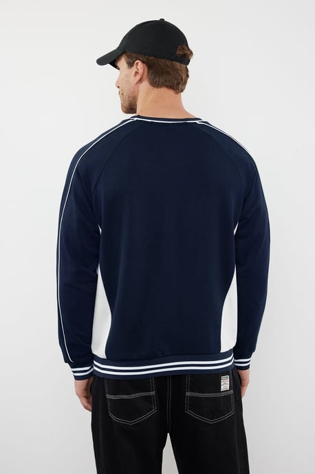 TRENDYOL MAN Herren Dunkelblau Slogan Lang Oversize Sweatshirts - Image 3