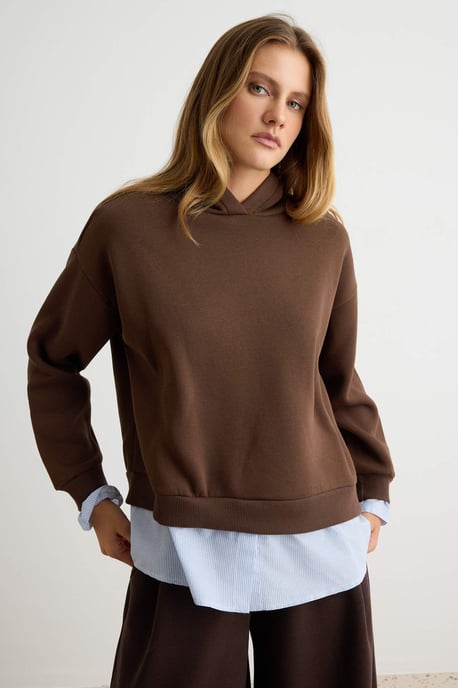 TRENDYOLMİLLA Damen Braun Einfarbig Lang Oversize Sweatshirts - Image 1
